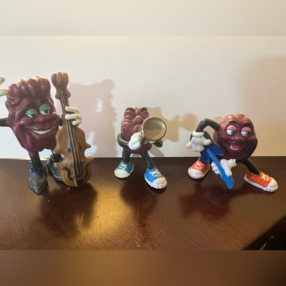 CALIFORNIA RAISINS FIGURINES VINTAGE 
1987-1988  LOT OF 3 - Picture 2 of 7